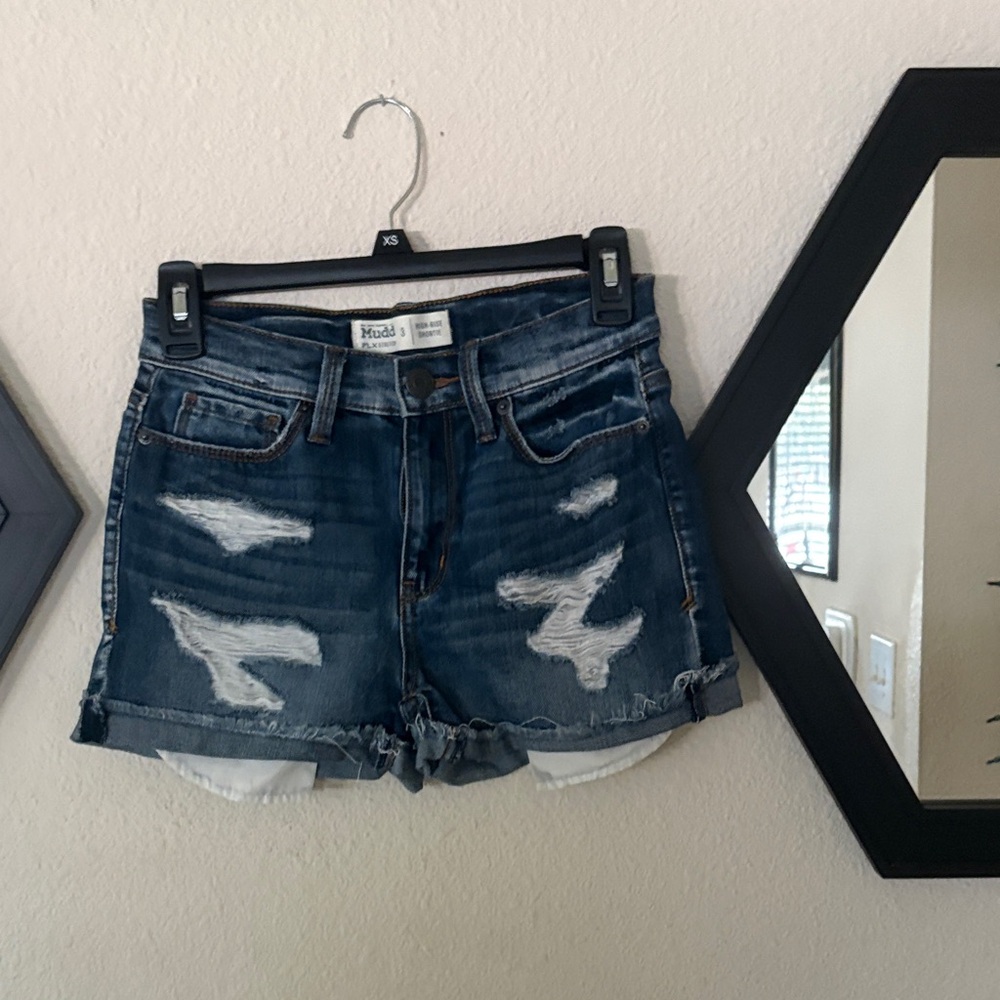 Mudd Flx Stretch High-Rise Distressed Dark Blue Jean Shorts